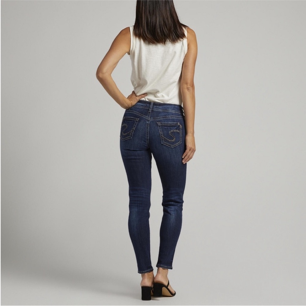 Silver Jeans Suki Joga Skinny Jeans size 26
